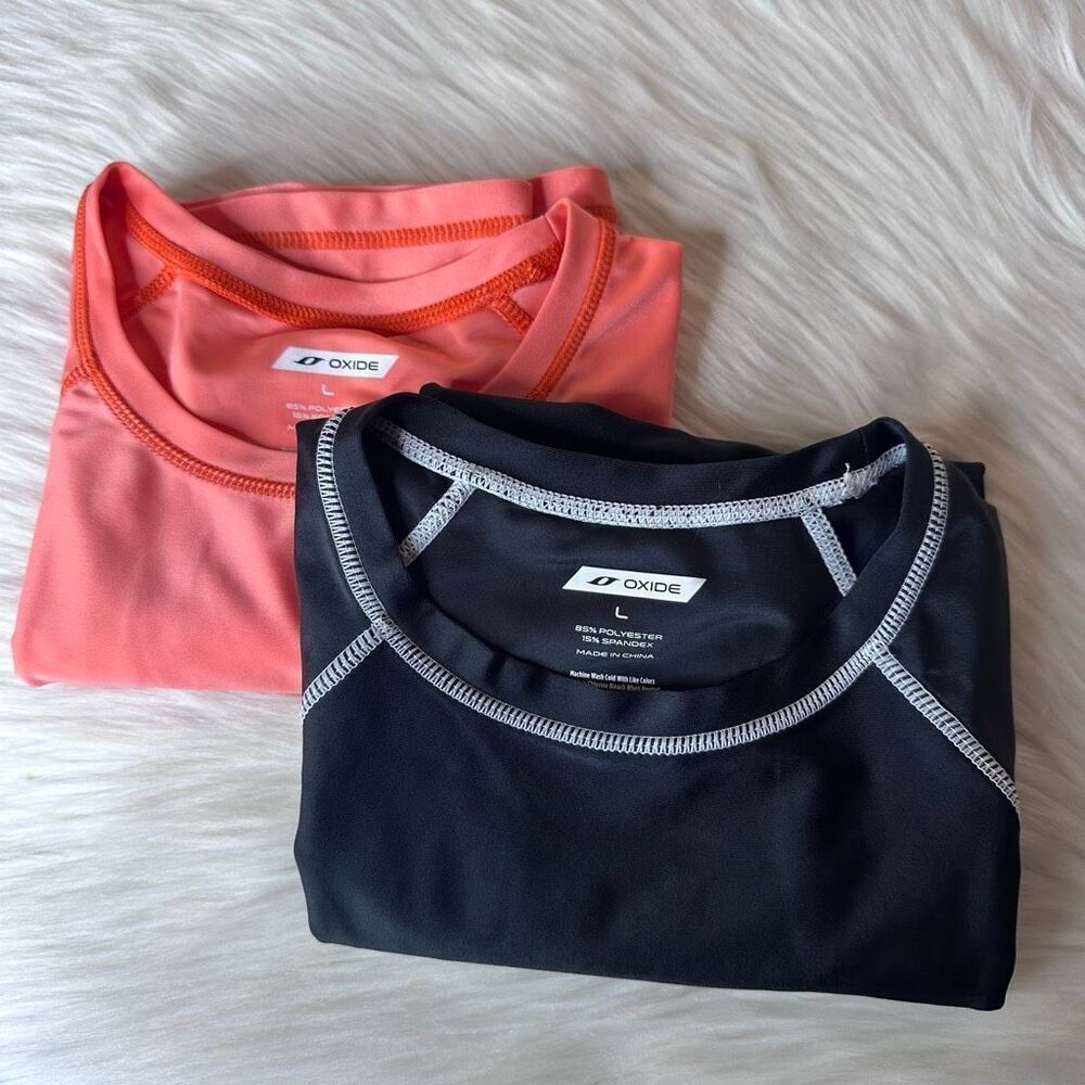 Oxide Short Sleeve Rash Guard Bundle Size Large - Picture 8 of 8